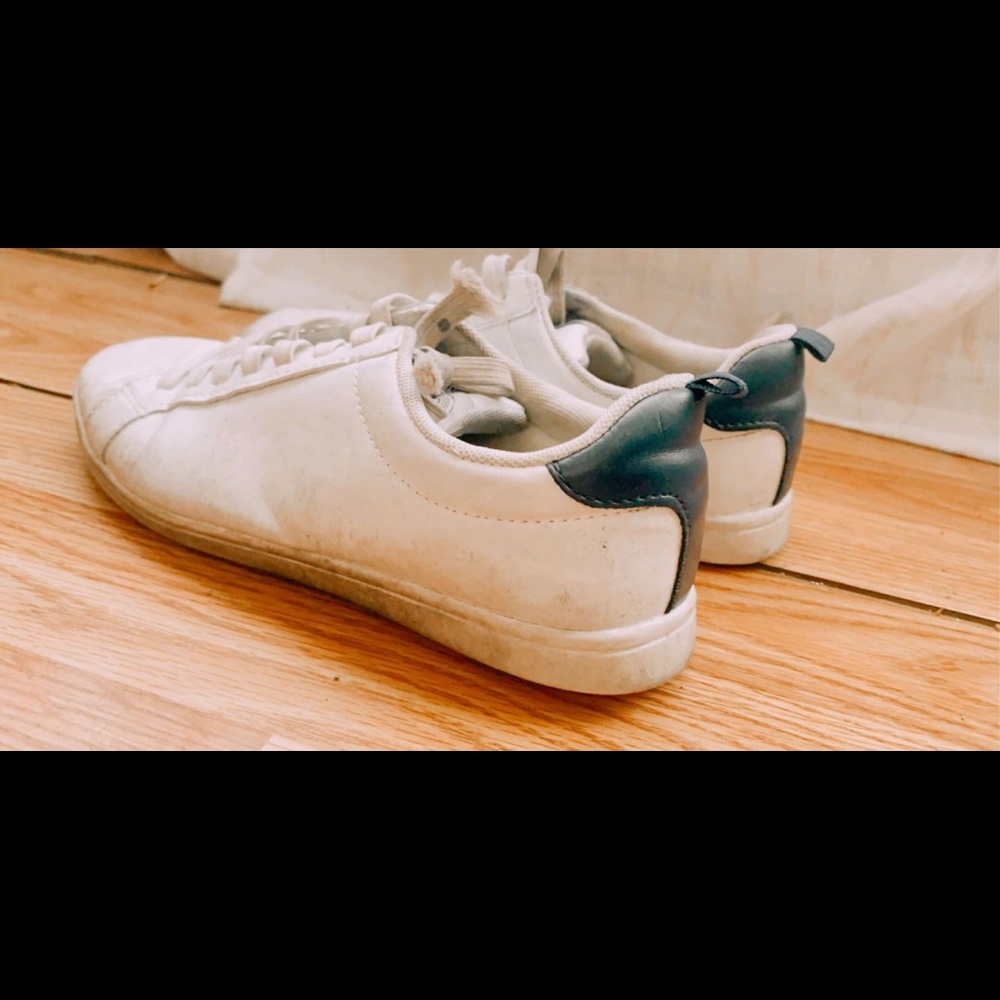 New York H&M sneakers